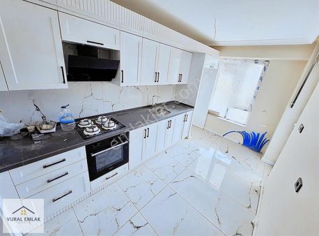 Vural Emlaktan Menderesin Göbeğinde 3+1 İskanlı 128m2 Fırsat