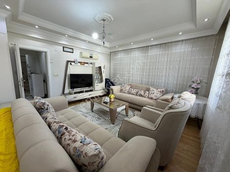 Das Gayrimenkulden Yeni Mahallede Merkezi Konumda 3+1 Daire