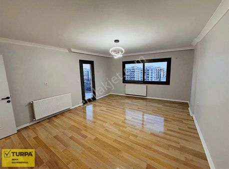 Emek Mah Manzaralı Çaykur Yakını Tadilatlı 3+1 Satılık Daire