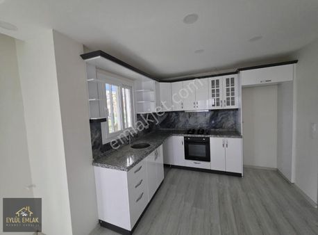 Mumcular Da Satılık 2+1 Bahçe Katı Daire