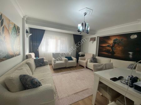 Avrupa Emlak Tan Esenler Fatih Mah 115m² 3+1 3.kat,16-20 Yaş Arası,iskalı,krediye Uygun,asansörlü