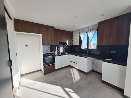 Altın Kule Rezidans'ta Sosyal Donatılı 3+1 Açık Mutfak Daire