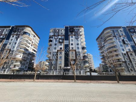 Rastgeldi Gayrimenkul'den Satılık Site İçerisinde Dubleks