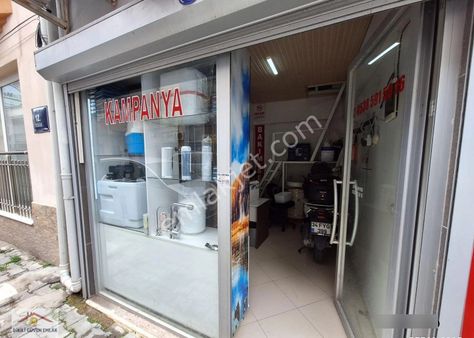 Salimbeyde Çarşı İçinde Satılık 11 M2 Dükkan