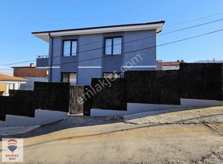 Arifiye Cumhuriyet Te 2024 Yapım Satılık 5+1 Müstakil Tripleks