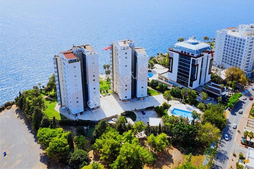 Evren Sitesinde 4+1 Emsalsiz Yalı Dairesi