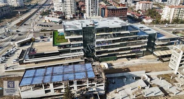 Bağlıca Yalınkılıç Plaza'da Yapılı 3+1 Kiralık Büro-ofis-teraslı