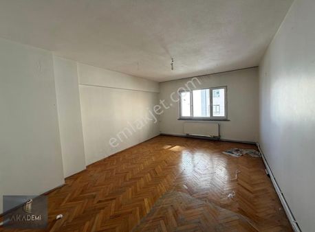 Akademi'den Gökmeydan'da Çift Balkonlu Geniş Kiralık 3+1