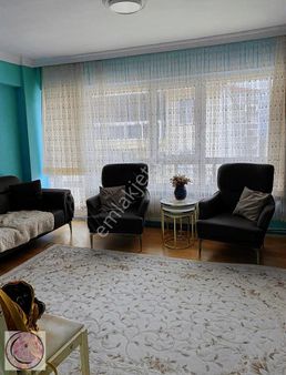 Yeni Mahallede Satılık Daire Enes Emlaktan