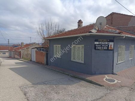 Century 21 Vizyon'dan Erenköy’de Köşe Parsel 4 Kat’a İmarlı Arsa