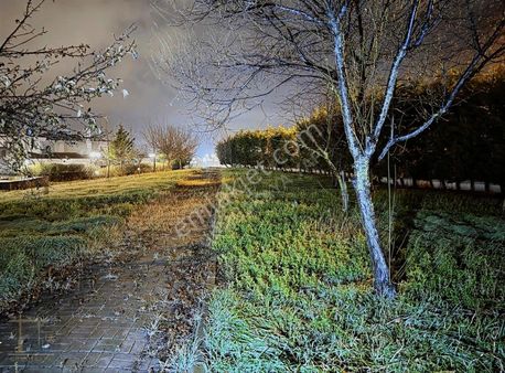 Alkent 2000 'de Kiralık Arsa / 4000 M² / Cadde Üstü / Emsalsiz