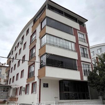 İnal Emlaktan Emekte Satılık 2+1 110 M2 Daire