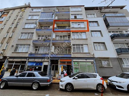 Reşadiye Mah. Merkezi Konumda, Cadde Üzeri Satılık 3+1 Daire