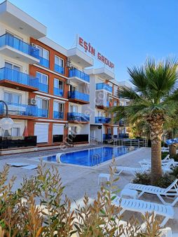 Havuzlu Sitede Keyifli Bahçe Katı 2