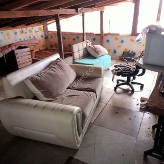 Ferahevlerde Düz Giriş 100.m2.kiralık Depo