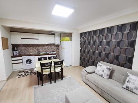 Bulut Emlak'tan Üç Kuyular Yakını Memur Kiracılı 1+1 Daire