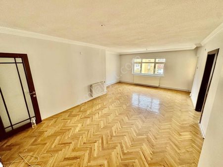 Etlik Aktürk Sitesi İçin De 3+1 Krediye Uygun Satılık Daire