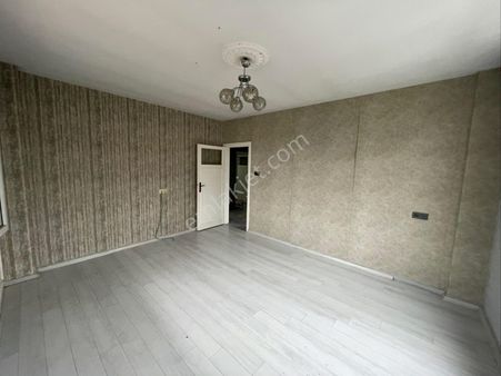 Boran Gayrimenkul'den Fatih Parkına Yakın 2+1 Kapalı Mutfak