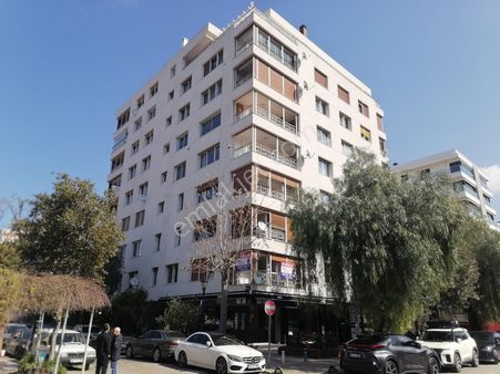 Alsancak Vasıf Çınar Bulvarında 250 M² Kiralık İş Yeri