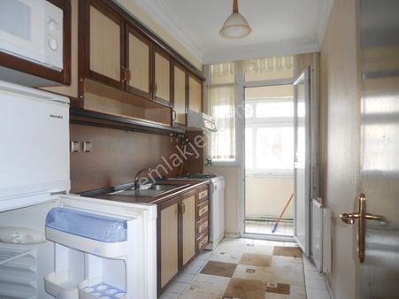 Tercüman Evlerinde 30 Yıllık 7/24 Güvenlikli Eşyalı 105m2 2+1