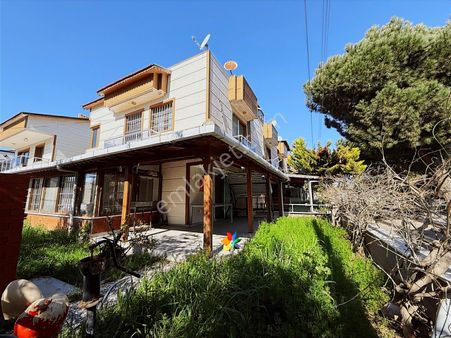 Dikili Çandarlı'da Denize 100 M Mesafede Kiralık Triplex Villa