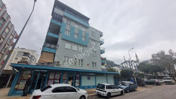 Konyaaltı Hurma Bölgesinde Kiralık Depo