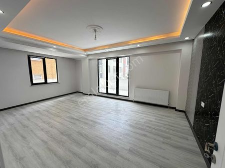 Kapaklı İnönü Mah Merkezi Konumda Satılık 2+1 Daire