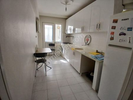 Bursa Yıldırım Sinandede Fsm De Arakat Kombili 2+1 Bakımlı Daire