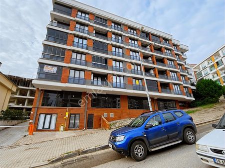 Tranvay Durağı Yanı 2+1 Kiralık