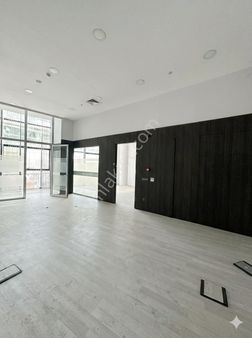 Remax Astyle'den Premier Kampüs'te Dekorasyonlu Premium Ofis