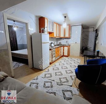 Ulus Işıkları Yakını Kiracılı 1+1 Eşyalı Satılık Apart