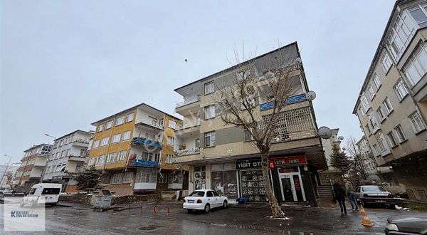 Emlak Ofisim'den Fevzi Çakmak Mh 3+1 Kiralık Daire