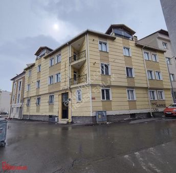 Hedef Emlaktan Çarşıda Kaçmaz 6+1 Daire