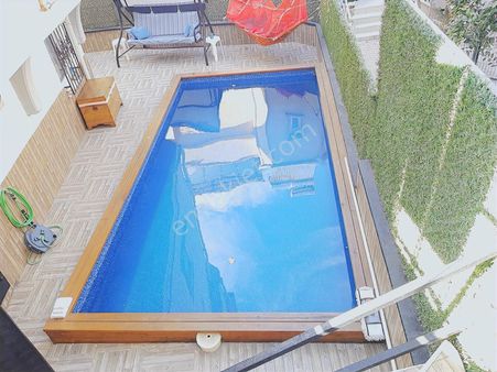 Müstakil Havuzlu Lüks Eşyalı Deniz Manzaralı Villa