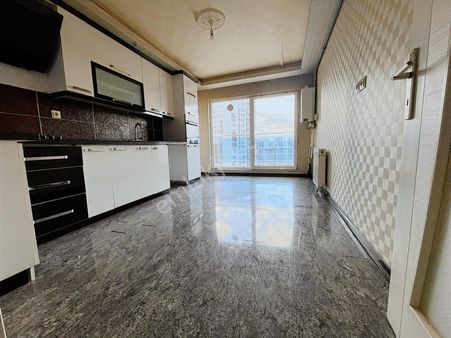 Ovacık'ta Geniş Metrajlı Full Yapılı Ara Katta 4+1 Daire