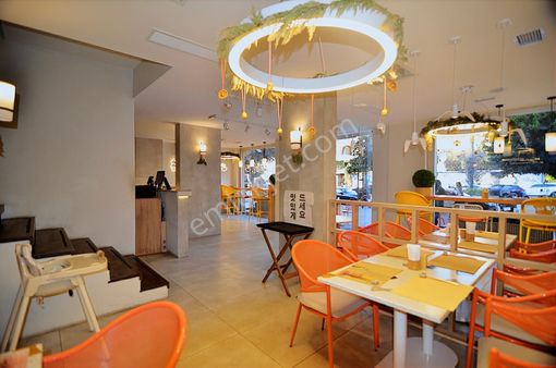 Alanya Atatürk Caddesinde Kiralık İşyeri