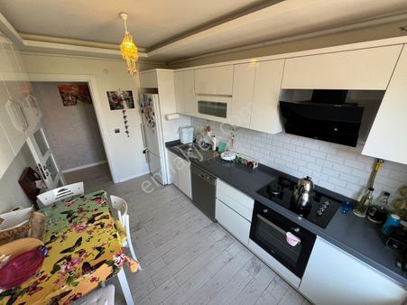 Kumsaldan Akçayda Çift Banyo Çift Balkon_3+1_ön Cephe Lüks Daire