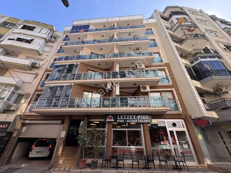 Yeşilyurt Ant Caddesinde Satılık 2+1 Daire