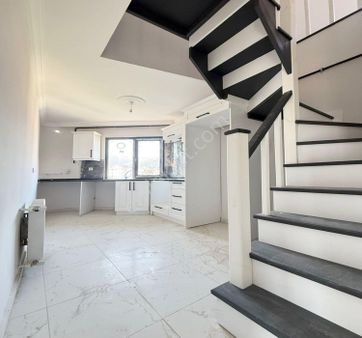 Pusula Yapı'dan Şehrin İçinde Konforlu Yaşam: 4+1 Üst Dubleks!!!