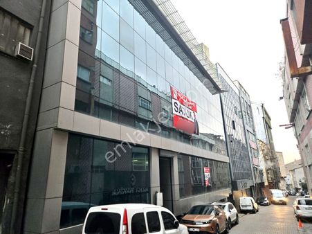 Molla Team,den Seyrantepe Yeşilce Mah.1200 M2 Satılık Plaza/bina