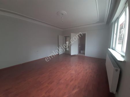 Asker Emlak'tan 3+1 180m2 Kiralık Daire