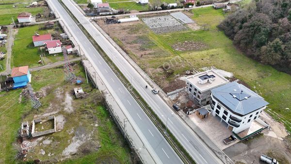 Anayola Cephe 3 Kat+kot İmar 641 M2 Arsa