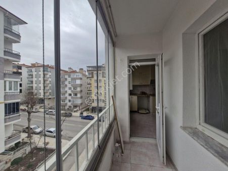 Bahçelievler Mah. Devlet Hastanesi Yakını Cadde Cepheli Satılık Daire