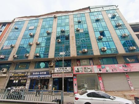 Molla Teamden G.o.p Gazi Center'de 100 M2 Satılık Ofis