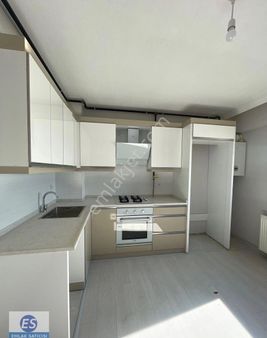 Çiğlide Kiralık 1+1 Doğalgazlı Klimalı Asansörlü Ankastreli Sıfır Daireler Sağlam Zeminde