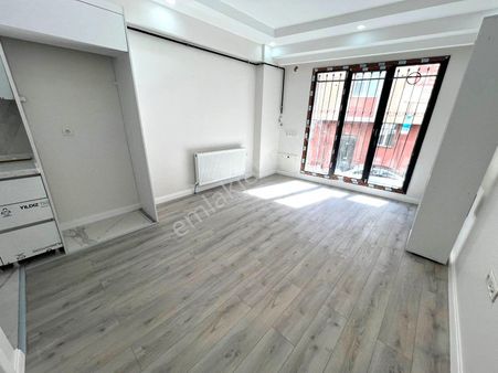 Seba'dan Tevfikbey Mh 2+1 70m2 Eb.banyolu Balkonlu Yüksek Giriş