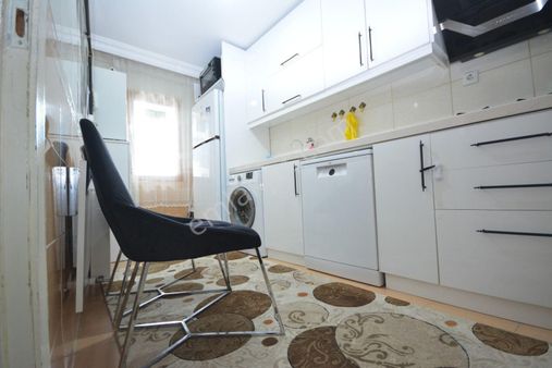 30 Ağustos Mahallesinde 2+1 Acil Satılık Y.giriş Daire