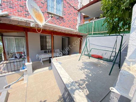 Seferihisar Mersin Alanı’nda Denize 100m, Masrafsız Bahçel Zemin Kat Satılık 1+1 Daire