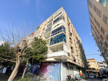 Bornova Ankara Caddesi Üzerinde 3+1 Kiralık Daire