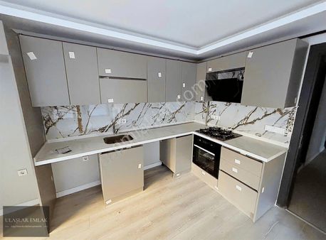 Finans Merkezi Ve Metronun Yanıbaşında 2+1 90m Arakat Lüks Daire